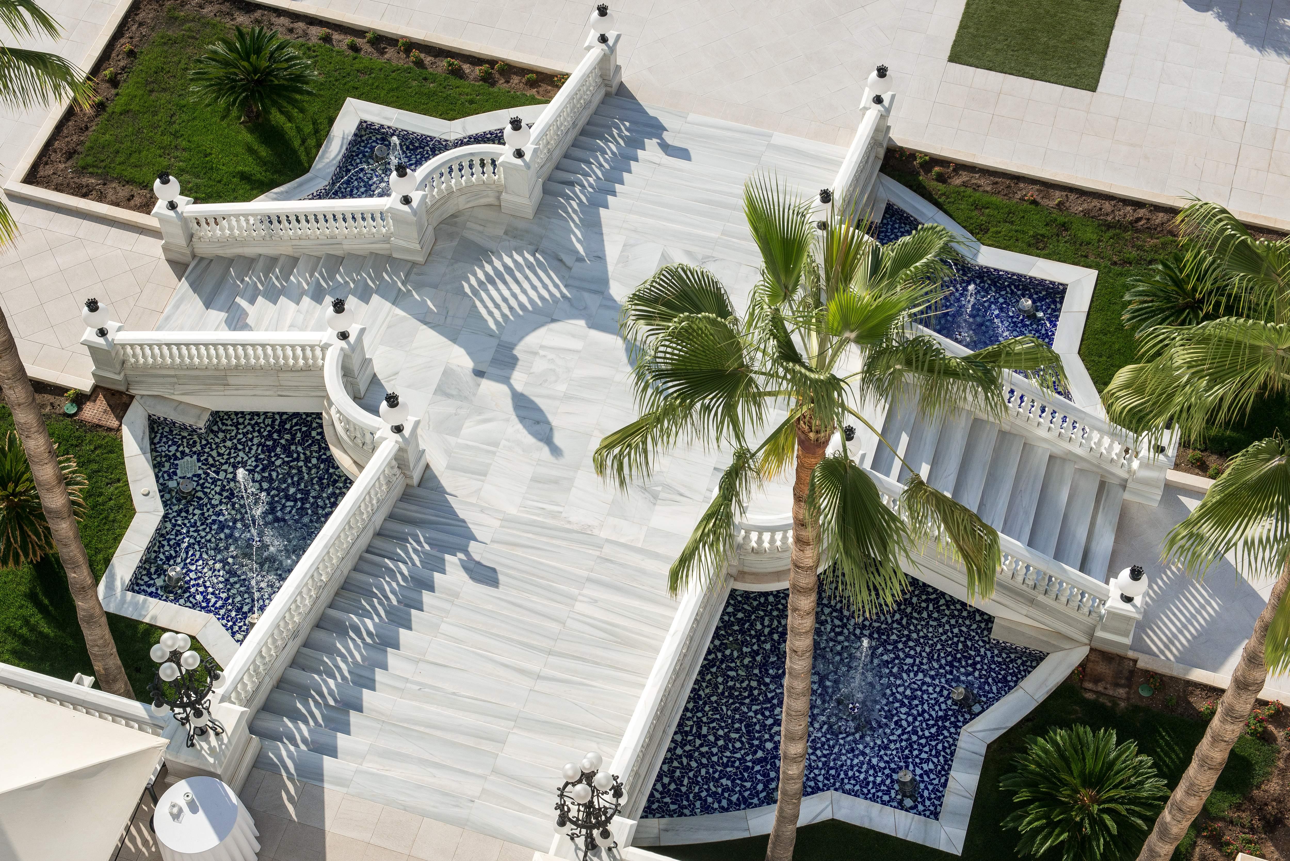 Gran Hotel Miramar Gl Malaga Ngoại thất bức ảnh The staircase at the main entrance